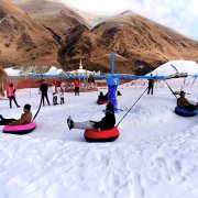 雪地轉(zhuǎn)轉(zhuǎn)廠家4-10人坐